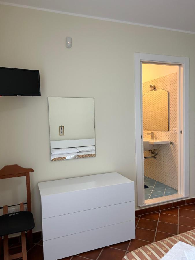 La Veduta Hotel Praia a Mare Luaran gambar